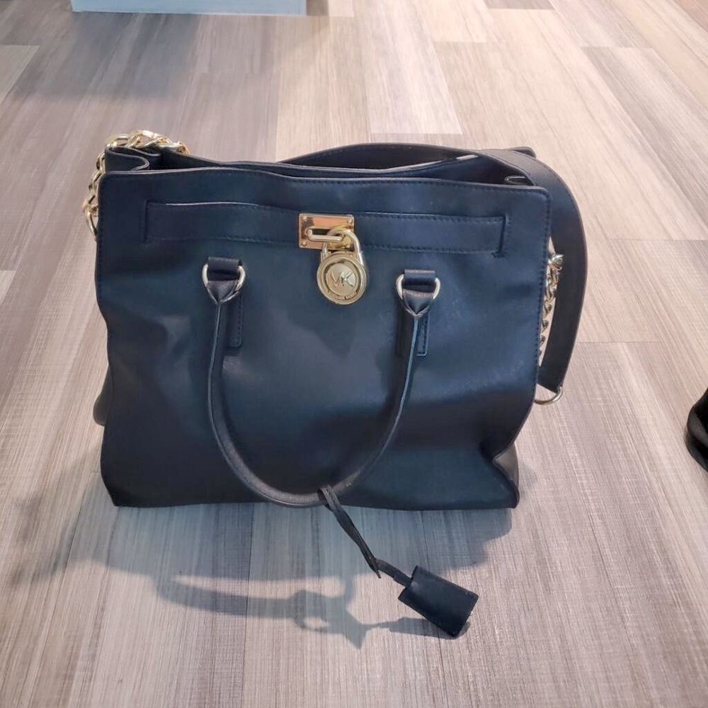 MK purse